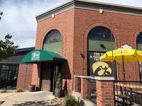 Vine Tavern & Eatery - Coralville